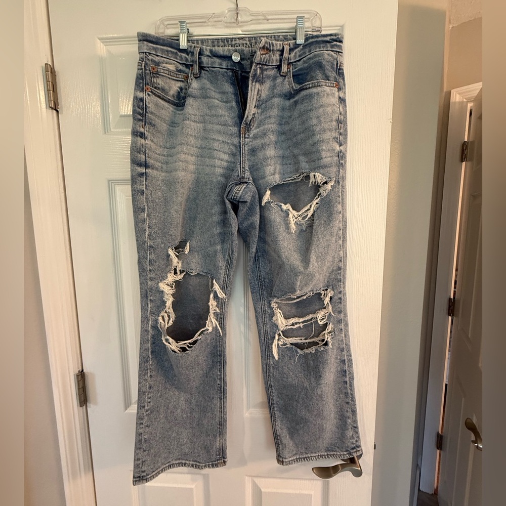 American Eagle Outfitters Women's Ripped Blue Jeans